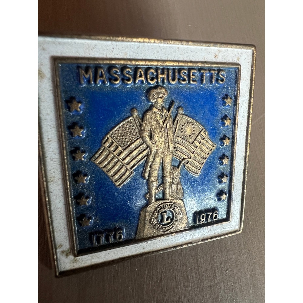 Lions Club International Lapel Pin Blue Massachusetts Bicentennial 1776-1976